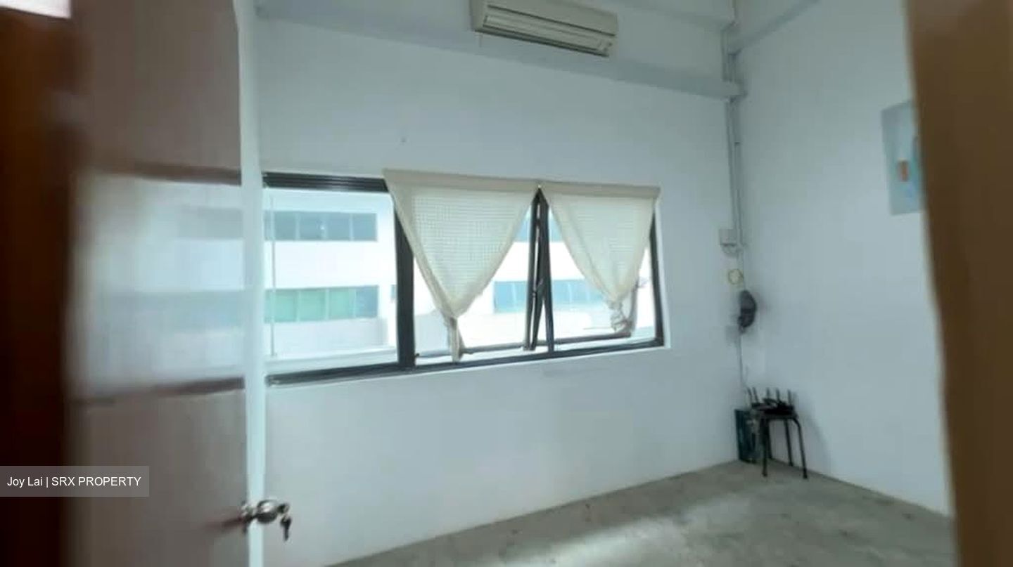 Premier @ Kaki Bukit (D14), Factory #575894451